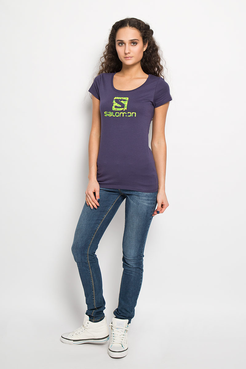 ФутболкаL38020500 ФутболкаL38020500Стильная женская футболка Salomon Daisy Logo S, выполненная из высококачественного хлопка, обладает высокой воздухопроницаемостью и гигроскопичностью, позволяет коже дышать. Модель с короткими рукавами и круглым вырезом горловины спереди оформлена термоаппликацией в виде эмблемы бренда. Эта футболка - идеальный вариант для создания эффектного образа. Модель подарит вам комфорт в жаркие летние дни.