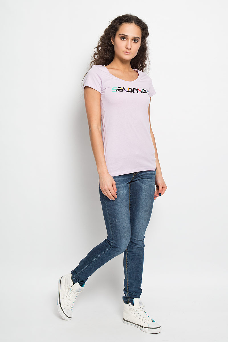 ФутболкаL38017900 ФутболкаL38017900Удобная женская футболка Salomon Pleatplease SS Tee, выполненная из мягкого натурального хлопка, обладает высокой теплопроводностью, воздухопроницаемостью и гигроскопичностью, позволяет коже дышать, не сковывает движения, обеспечивая наибольший комфорт. Модель с короткими рукавами и круглым вырезом горловины оформлена на груди принтом с велюровыми вставками в виде названия бренда. Такая футболка отлично дополнит ваш образ и позволит всегда оставаться в центре внимания.