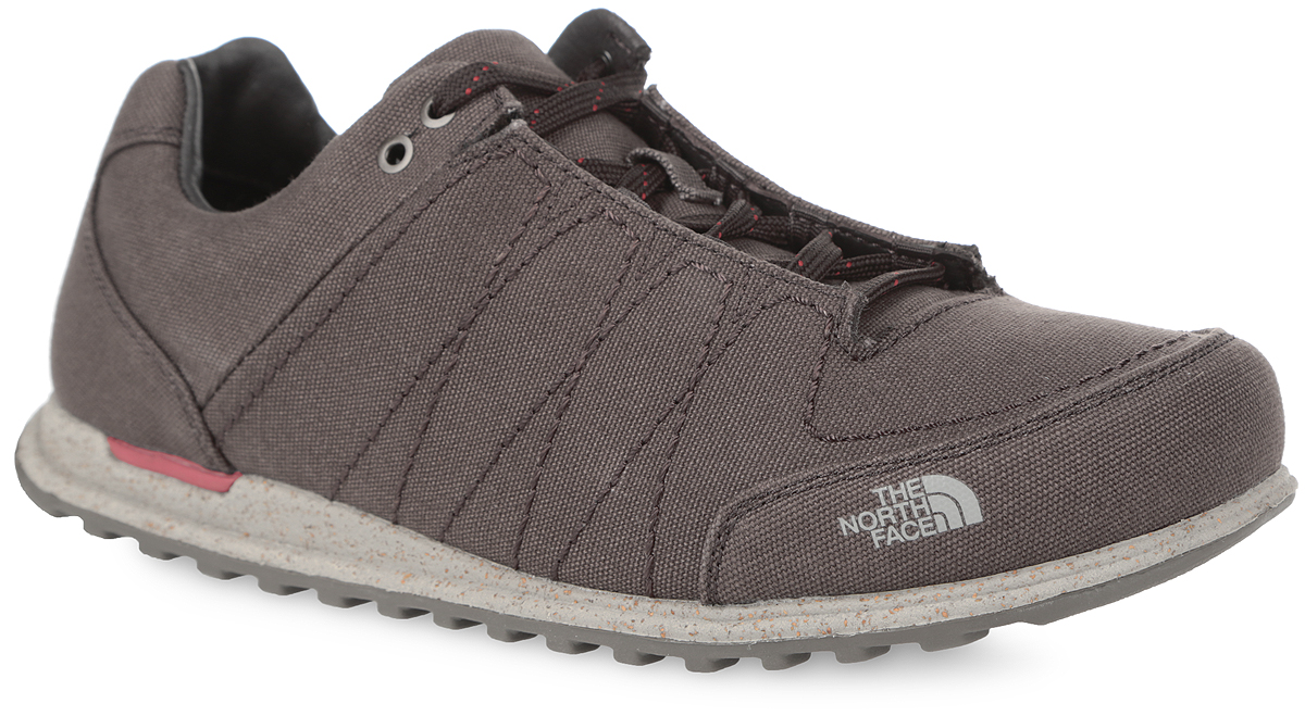 Кроссовки мужские Hedgehog Mountain Sneaker Canvas. T0CLV1AZLT0CLV1AZL Кроссовки мужские Hedgehog Mountain Sneaker Canvas. T0CLV1AZLT0CLV1AZLСтильные кроссовки для повседневного использования от The North Face Hedgehog Mountain Sneaker Canvas, выполненные в стилистике обуви для гор, покорят вас с первого взгляда. Верх модели выполнен из 100% хлопковой парусины. Мыс оформлен фирменным принтом. Классическая шнуровка надежно зафиксирует обувь на ноге. Кожаная мягкая верхняя часть и подкладка, изготовленная из текстиля, гарантируют уют и предотвращают натирание. Высокотехнологичная стелька Ortholite ReBound из ЭВА с текстильной верхней поверхностью обеспечивает дополнительную амортизацию и препятствует возникновению бактерий и запахов. Промежуточная подошва из ЭВА с примесью пробкового дерева отвечает за комфорт и поддержку стопы в течение всего дня. Подошва из резины оснащена рифлением для лучшей сцепки с поверхностями. Такие кроссовки займут достойное место в вашем гардеробе среди обуви.
