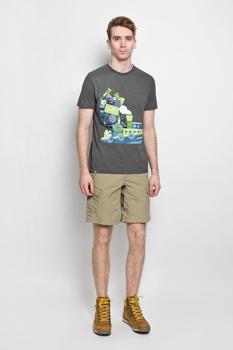 ШортыT0CF720C5 ШортыT0CF720C5Стильные мужские шорты The North Face M HRZN CRGO SHRTS для путешествий, обладающие степенью защиты от ультрафиолета UPF 50, выполнены из нейлона. Подкладка карманов выполнена из сетчатого полиэстера. Модель средней посадки застегивается на ширинку с молнией и металлическую кнопку, имеются шлевки для ремня. Шорты дополнены двумя втачными карманами с косыми срезами и двумя накладными карманами с клапанами на липучках. Сзади расположен скрытый прорезной карман на липучке. Один из боковых карманов украшен вышивкой логотипа бренда. Прекрасный выбор для прогулок на природе и путешествий.