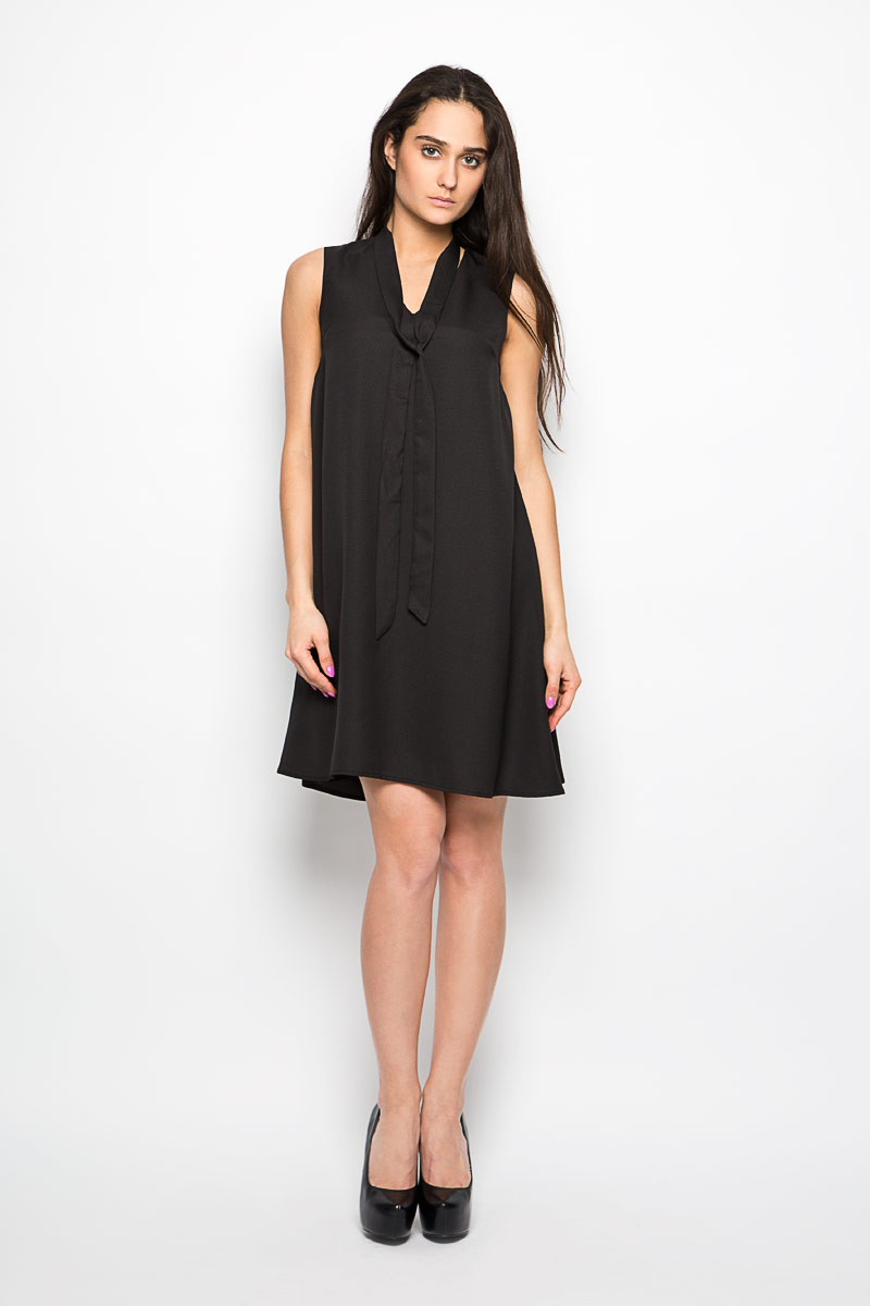 ПлатьеAC0261_BLACK ПлатьеAC0261_BLACKЭлегантное и невероятно практичное платье Glamorous, выполненное из полиэстера, преподносит все достоинства женской фигуры в наиболее выгодном свете. Изделие с V-образным вырезом горловины, приятное к телу, не сковывает движения и хорошо вентилируется. Благодаря свойствам используемого материала изделие практически не сминается. Это эффектное платье займет достойное место в вашем гардеробе!