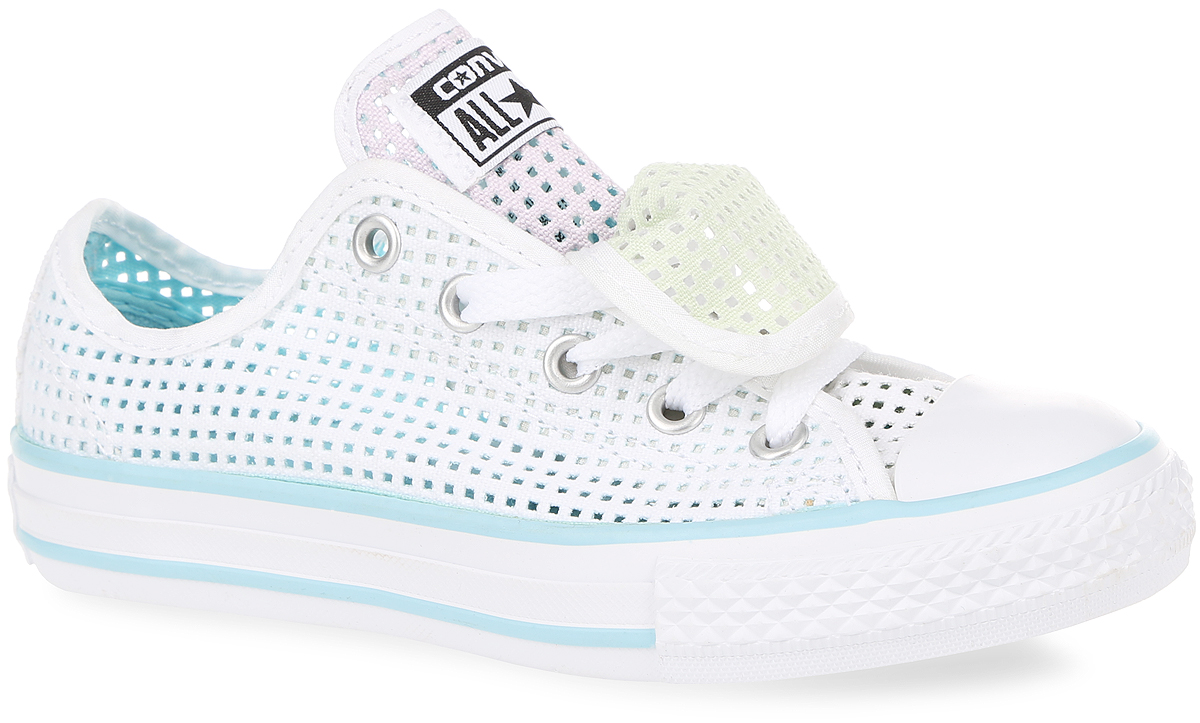 Кеды детские Chuck Taylor All Star Double Tongue OX Summer Perfed. 651810651810 Кеды детские Chuck Taylor All Star Double Tongue OX Summer Perfed. 651810651810Детские кеды Chuck Taylor All Star Double Tongue OX Summer Perfed от Converse - идеальный вариант для жаркой погоды. Изделие выполнено из прочного текстиля и оформлено перфорацией, на подошве - прорезиненной накладкой и контрастными полосками. Изюминка модели - оригинальный двойной язычок. Мыс изделия дополнен классической для кед прорезиненной вставкой. Классическая шнуровка обеспечивает надежную фиксацию обуви на ноге. Стелька из материала EVA с текстильной поверхностью комфортна при движении. Гибкая резиновая подошва с рифлением гарантирует идеальное сцепление с любыми поверхностями. В таких кедах ногам вашего ребенка будет максимально комфортно и уютно.