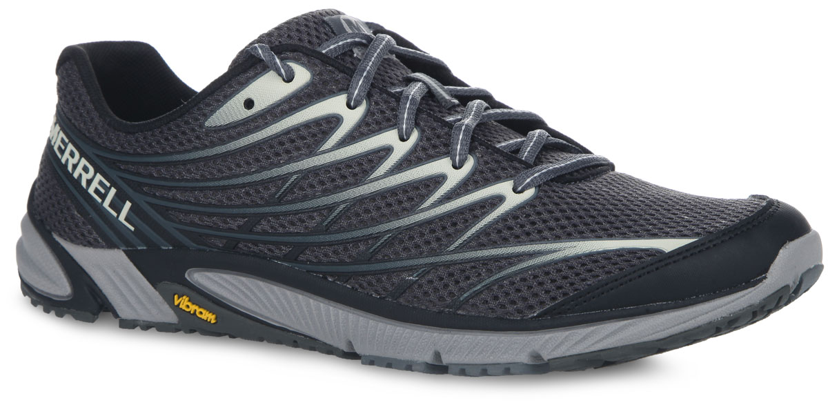 КроссовкиJ03925 КроссовкиJ03925Мужские кроссовки Bare Access 4 от Merrell подходят для длительных прогулок и бега по пересеченной местности. Верх выполнен из воздухопроницаемой синтетической сетки с элементами из синтетической кожи для оптимального воздухообмена внутри ботинка. Антибактериальная пропитка подкладки и стельки M Select Fresh препятствует появлению специфического запаха. Стелька из ЭВА мягко амортизирует во время движения. Подошва Vibram обеспечивает отличное сцепление на любых поверхностях в зависимости от типа подошвы. Антиабразивные компоненты подошвы гарантируют прочность и долгий срок службы без трещин и разрывов. Специальные светоотражающие элементы обеспечивают дополнительную безопасность в темное время суток. Глубина протектора - 2 мм.