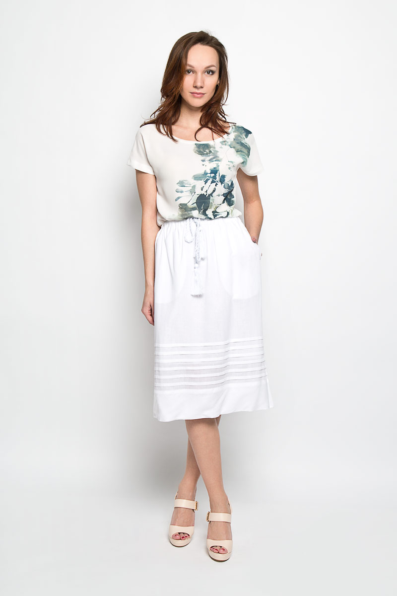ЮбкаB476032_SUMMER MINT ЮбкаB476032_SUMMER MINTЭффектная юбка Baon, выполненная из вискозы и льна, обеспечит вам комфорт и удобство при носке. Юбка-миди имеет широкую эластичную резинку на поясе и дополнена завязками с кисточками. По бокам модели расположены втачные карманы. Модная юбка-миди выгодно освежит и разнообразит ваш гардероб. Создайте женственный образ и подчеркните свою яркую индивидуальность! Классический фасон и оригинальное оформление этой юбки сделают ваш образ непревзойденным.
