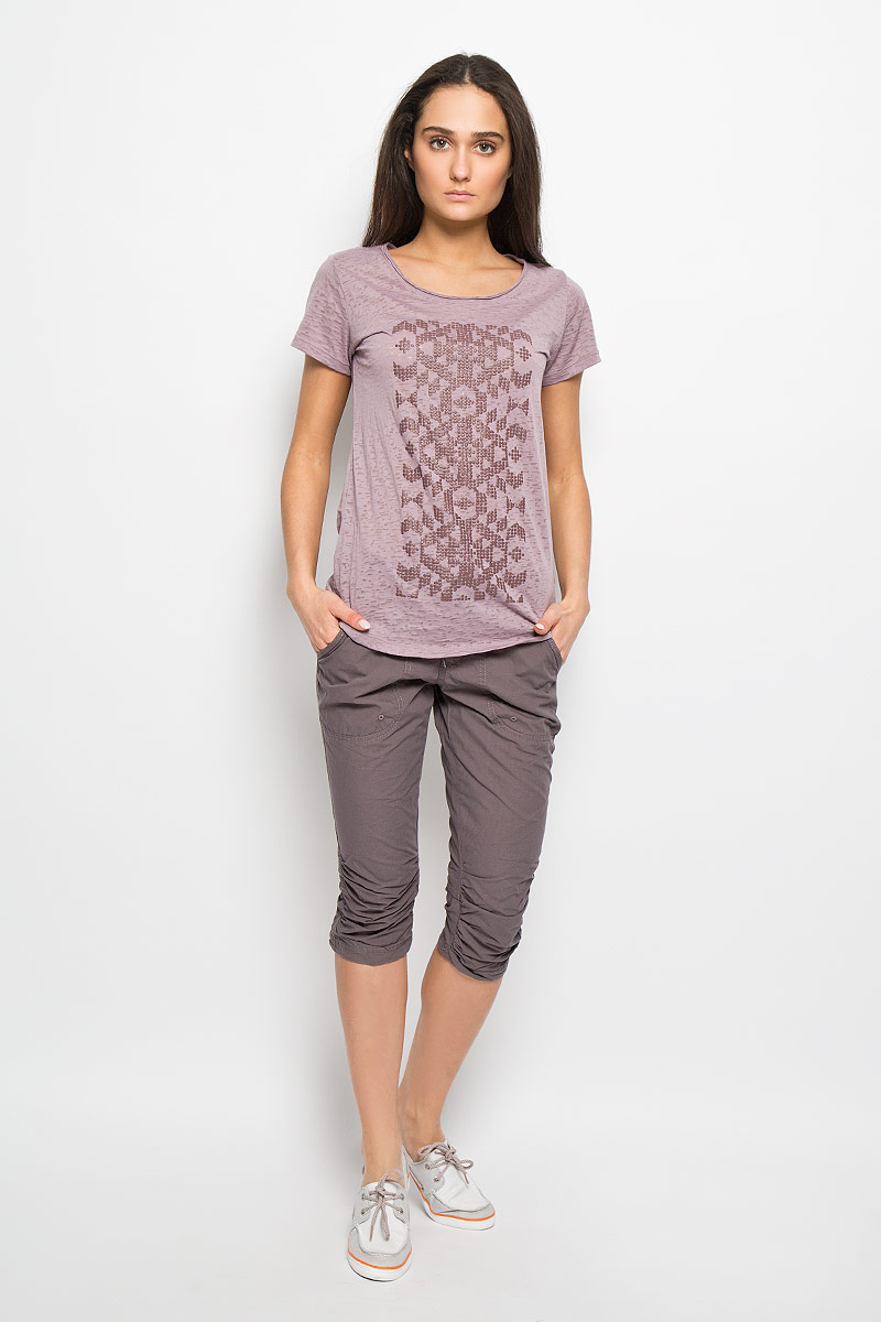 Футболка женская Elevated SS Tee. 16631311663131_100 Футболка женская Elevated SS Tee. 16631311663131_100Стильная женская футболка Columbia Elevated SS Tee поможет создать отличный современный образ. Модель изготовлена из высококачественных материалов с оригинальной текстурой. Она очень мягкая, тактильно приятная, не сковывает движения и хорошо пропускает воздух. Футболка с круглым вырезом горловины и короткими рукавами оформлена спереди оригинальным принтом, на спине - декоративная отстрочка. Такая футболка станет стильным дополнением к вашему гардеробу, она подарит вам комфорт в течение всего дня!