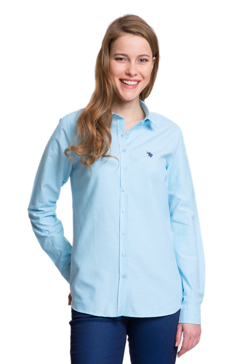 РубашкаG082GL004HELGAWOX_VR003 РубашкаG082GL004HELGAWOX_VR003Женская рубашка U.S. Polo Assn. выполнена из высококачественного материала. Модель с отложным воротником и длинными рукавами застегивается спереди на пуговицы по всей длине. На манжетах предусмотрены застежки- пуговицы. Рубашка украшена вышитым логотипом бренда.