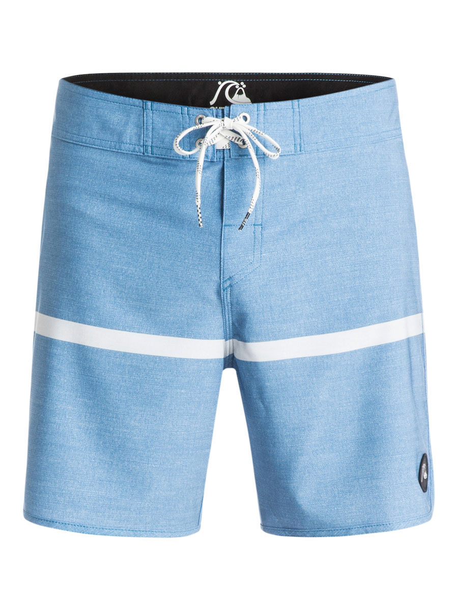 ШортыEQYBS03275-BNC3 ШортыEQYBS03275-BNC3Мужские шорты Quiksilver изготовлены из эластичного полиэстера. Модель фиксируется при помощи шнуровки спереди, а удобные липучки и эластичная вставка позволяют отрегулировать объем талии. Шорты оформлены контрастной полоской и нашивкой с логотипом бренда. Сзади расположен втачной карман на застежке-молнии.