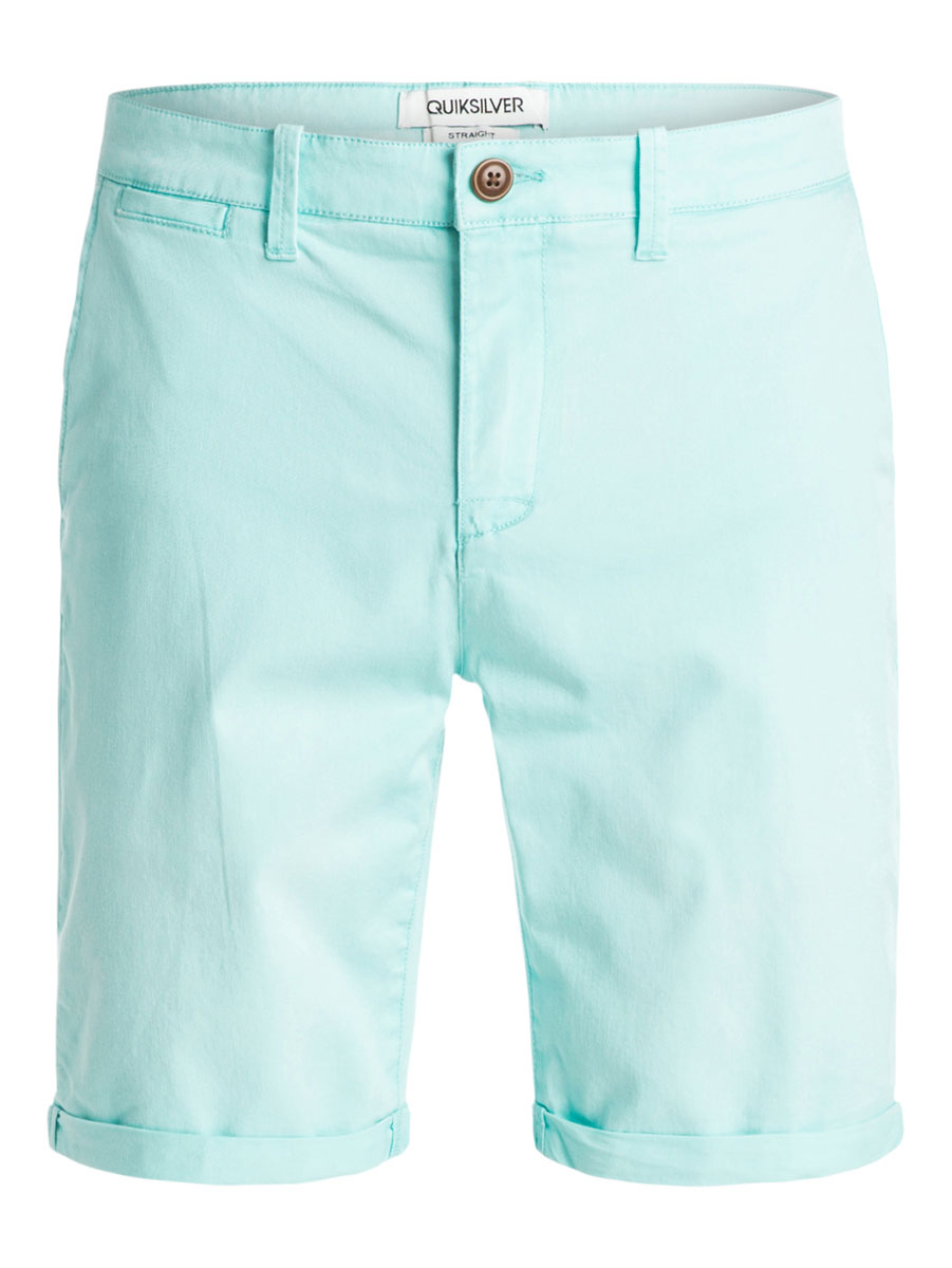 ШортыEQYWS03182-BFK0 ШортыEQYWS03182-BFK0Стильные мужские шорты Quiksilver, изготовленные из натурального хлопка с добавлением эластана. Модель прямого покроя с ширинкой на застежке- молнии на талии застегивается на пуговицу, имеются шлевки для ремня. Спереди шорты дополнены двумя втачными карманами с косыми краями, сзади имеются два прорезных кармана на пуговицах.