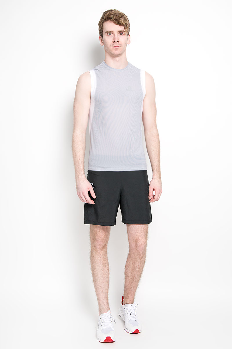 МайкаL37966000 МайкаL37966000Мужская майка для бега Salomon Trail Runner Ss Tee M, изготовленная из 100% полиэстера, необычайно мягкая и приятная на ощупь, не сковывает движения, не раздражает даже самую нежную и чувствительную кожу, обеспечивая наибольший комфорт. Трехуровневая структура материала AdvancedSkin ActiveDry правильно распределяет циркуляцию воздуха и следит за температурным режимом, таким образом материал хорошо облегает тело и не прилипает к коже. Майка с круглым вырезом горловины на груди и на спинке дополнена сетчатыми вставками по бокам. Оформлено изделие светоотражающими элементами в виде символики бренда. Современный дизайн и уникальные свойства материала делают эту майку удобной для занятия различными видами спорта.