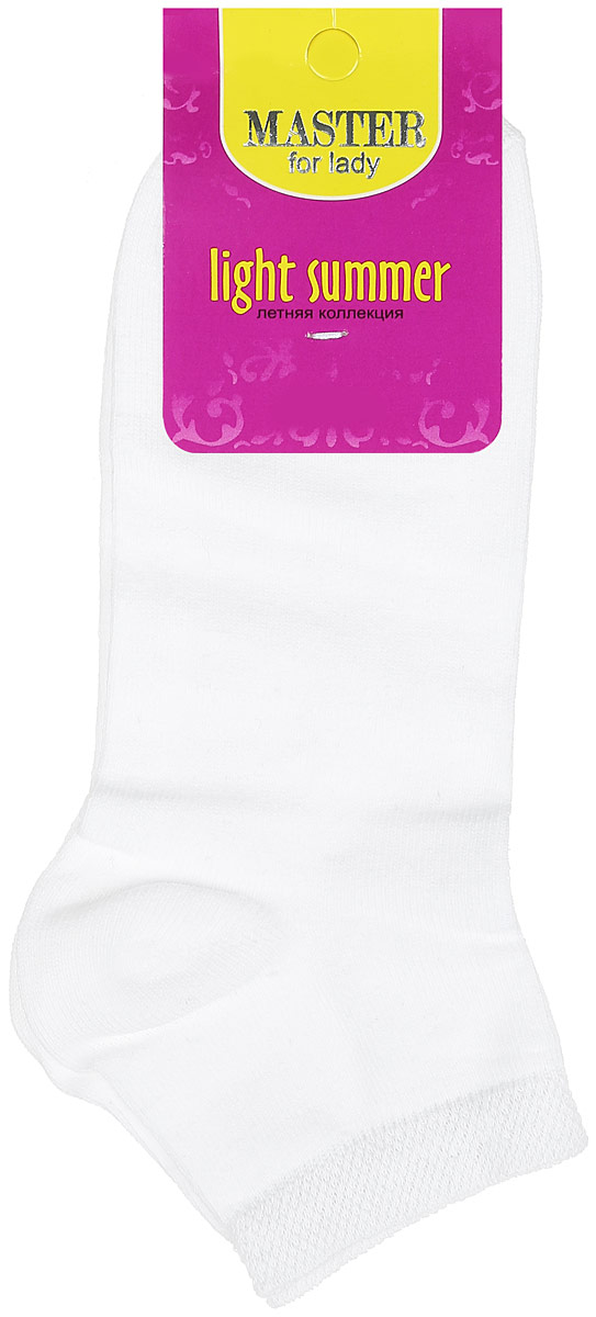 Носки55101 Носки55101Удобные носки Master Socks, изготовленные из высококачественного комбинированного материала, очень мягкие и приятные на ощупь, позволяют коже дышать. Эластичная резинка плотно облегает ногу, не сдавливая ее, обеспечивая комфорт и удобство. Носки с укороченным паголенком и полупрозрачными полосками на верхней части носка. Удобные и комфортные носки великолепно подойдут к любой вашей обуви.