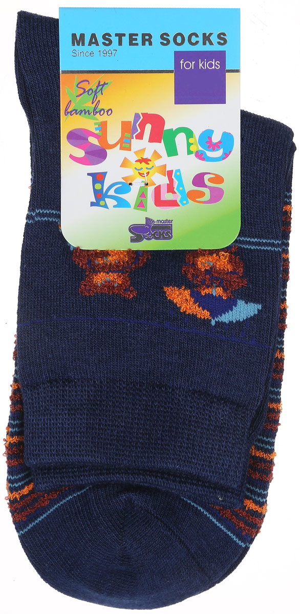 Носки82605 Носки82605Комфортные и прочные носки Master Socks Sunny Kids выполнены из бамбука и эластичного хлопка с добавлением полиамида. Материал изделия очень мягкий и приятный на ощупь, хорошо тянется, не деформируясь. Эластичная резинка мягко облегает ножку ребенка, обеспечивая удобство и комфорт. Модель оформлена принтом в полоску, украшена объемным изображением медвежат, связанным из пряжи с петельками. Такие носочки станут отличным дополнением к детскому гардеробу! Уважаемые клиенты! Размер, доступный для заказа, является длиной стопы.