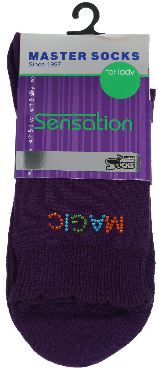 Носки женские Sensation. 8571285712 Носки женские Sensation. 8571285712Удобные носки Master Socks, изготовленные из высококачественного комбинированного материала, очень мягкие и приятные на ощупь, позволяют коже дышать. Эластичная резинка плотно облегает ногу, не сдавливая ее, обеспечивая комфорт и удобство. Носки дополнены полупрозрачным орнаментом и оформлены аппликацией из стразов в виде надписи. Манжета изделия дополнена рюшами. Практичные и комфортные носки великолепно подойдут к любой вашей обуви.