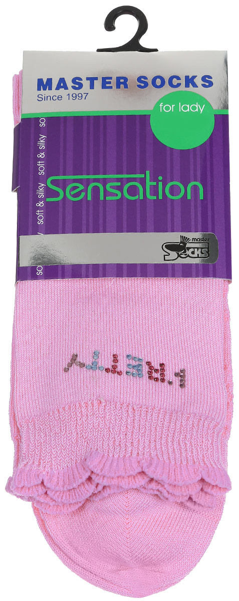 Носки женские Sensation. 85712_pretty85712 Носки женские Sensation. 85712_pretty85712Удобные носки Master Socks, изготовленные из высококачественного комбинированного материала, очень мягкие и приятные на ощупь, позволяют коже дышать. Эластичная резинка плотно облегает ногу, не сдавливая ее, обеспечивая комфорт и удобство. Носки дополнены полупрозрачным орнаментом и оформлены аппликацией из стразов в виде надписи. Манжета изделия дополнена рюшами. Практичные и комфортные носки великолепно подойдут к любой вашей обуви.