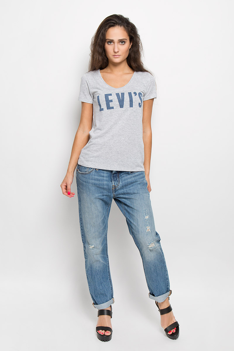 Футболка2352000020 Футболка2352000020Женская футболка Levi Strauss, выполненная из лиоцелла с добавлением льна, поможет создать отличный современный образ. Футболка с круглым вырезом горловины и короткими рукавами оформлена принтовой надписью Levis. Такая футболка станет стильным дополнением к вашему гардеробу, она подарит вам комфорт в течение всего дня!