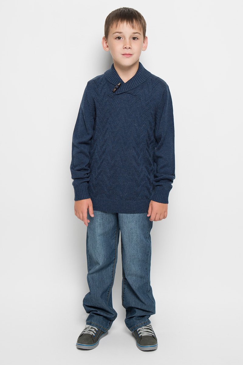 Свитер для мальчика. JR-814/123-5424JR-814/123-5424 Свитер для мальчика. JR-814/123-5424JR-814/123-5424Стильный вязаный свитер для мальчика Sela идеально подойдет вашему маленькому мужчине. Изготовленный из сложного состава пряжи, он необычайно мягкий и приятный на ощупь, не сковывает движения и позволяет коже дышать, не раздражает даже самую нежную и чувствительную кожу ребенка, обеспечивая ему наибольший комфорт. Свитер с длинными рукавами дополнен воротником-шалькой на оригинальной пуговице. Манжеты рукавов, горловина и низ изделия связаны крупной резинкой. Изделие оформлено фактурной вязкой. Современный дизайн и расцветка делают этот свитер стильным и модным предметом детского гардероба. В нем вашему ребенку будет уютно и тепло, и он всегда будет в центре внимания!