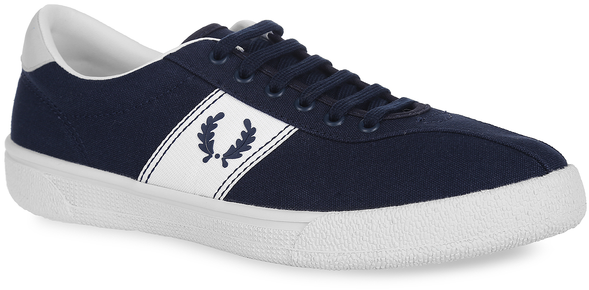 КедыB102-608 КедыB102-608Стильные мужские кеды Sports Authentic B1 Tennis Shoe Canvas от Fred Perry покорят вас с первого взгляда! Модель выполнена из канваса. Боковые стороны оформлены нашивками с логотипом бренда, язычок - названием бренда. Шнуровка обеспечивает надежную фиксацию обуви на ноге. Стелька из EVA с текстильной поверхностью комфортна при движении. Подкладка из текстиля и искусственной кожи не натирает. Прочная резиновая подошва с рельефным рисунком обеспечивает сцепление с любой поверхностью. Такие кеды займут достойное место в вашем гардеробе.