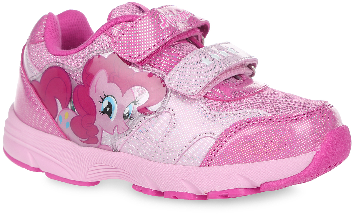 Кроссовки для девочки My Little Pony. 5873A5873A Кроссовки для девочки My Little Pony. 5873A5873AПрелестные кроссовки My Little Pony от Kakadu очаруют вашу малышку с первого взгляда! Модель выполнена из синтетической кожи с голографическим эффектом со вставками из сетчатого текстиля, оформленного блестящей нитью. Обувь декорирована сбоку изображением одного из героев мультфильма My Little Pony, которое при движении начинает светиться! Ремешки на застежках-липучках надежно фиксируют изделие на ножке. Подкладка выполнена из гипоаллергенного натурального хлопка - материала, который позволяет коже дышать и хорошо впитывает влагу. Амортизирующая стелька с антибактериальной пропиткой обладает высокой воздухопроницаемостью, прекрасно впитывает лишнюю влагу, нейтрализует неприятный запах и придает дополнительный комфорт при ходьбе. Подошва с протектором обеспечивает идеальное сцепление с любой поверхностью. Эффектные кроссовки приведут в восторг вашу маленькую модницу!