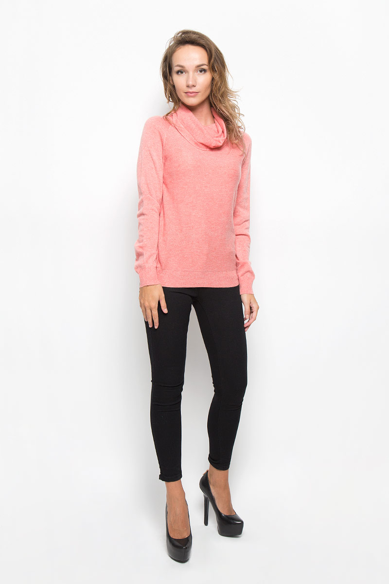 ДжемперB136595_CRABAPPLE MELANGE ДжемперB136595_CRABAPPLE MELANGEЖенский джемпер Sela Casual изготовлен высококачественной пряжи. Материал изделия очень мягкий, тактильно приятный, не сковывает движения и хорошо пропускает воздух. Модель с воротником-гольф и рукавами-реглан оформлена вязаным узором. Края рукавов и низ изделия связаны резинкой. Джемпер - идеальный вариант для создания образа в стиле Casual. Он подарит вам комфорт в течение всего дня!