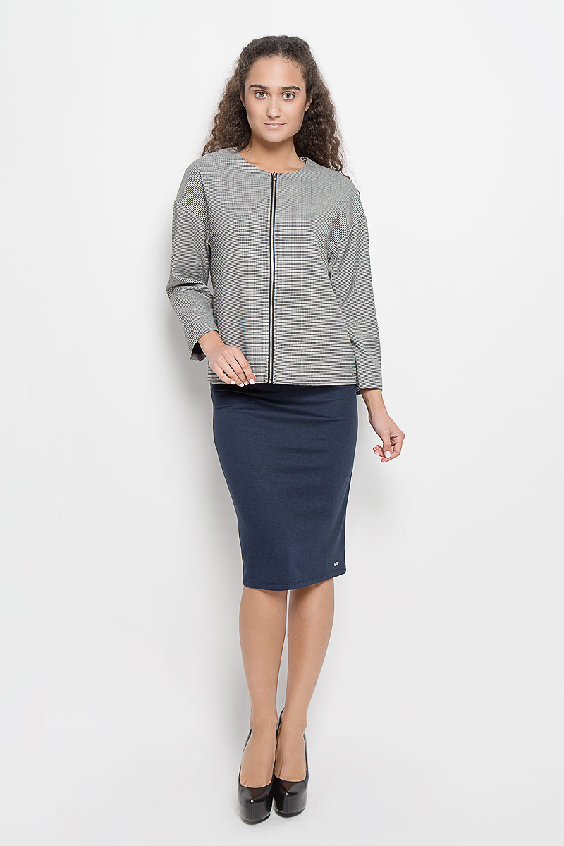 ЖакетB126503_MILK-BLACK CHECKED ЖакетB126503_MILK-BLACK CHECKEDСтильный женский жакет Baon выполнен из высококачественного материала. Модель с рукавами-кимоно длиною 7/8 - идеальный вариант для создания образа в стиле Casual. Жакет застегивается на металлическую молнию. Жакет дополнен двумя прорезными карманами. Такая модель будет дарить вам комфорт в течение всего дня и послужит замечательным дополнением к вашему гардеробу.