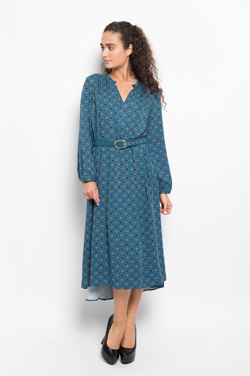 ПлатьеB402_NIGHT COAST PRINTED ПлатьеB402_NIGHT COAST PRINTEDЭлегантное платье Baon выполнено из 100% вискозы. Такое платье обеспечит вам комфорт и удобство при носке и непременно вызовет восхищение у окружающих. Платье-миди с длинными рукавами и V-образным вырезом горловины. Низ рукавов обработан манжетами на пуговицах. Юбка изделия немного удлинена и дополнена мягкими складками. Платье оформлено оригинальным орнаментом. Модель дополнена поясом. Изысканное платье-миди создаст обворожительный и неповторимый образ. Это модное и комфортное платье станет превосходным дополнением к вашему гардеробу, оно подарит вам удобство и поможет подчеркнуть ваш вкус и неповторимый стиль.