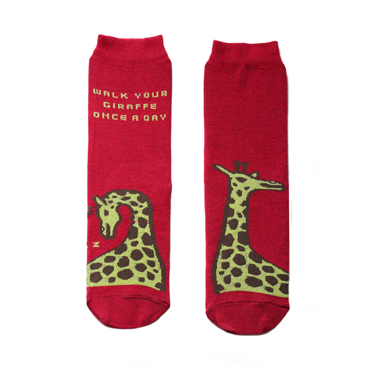 Носкиn331 Носкиn331Яркие носки Big Bang Socks изготовлены из высококачественного хлопка с добавлением полиамида и эластана, которые обеспечивают отличную посадку. Модель с удлиненным паголенком оформлена оригинальным принтом с изображением жирафа. Широкая резинка плотно облегает ногу и обеспечивает удобство, не сдавливая ее.