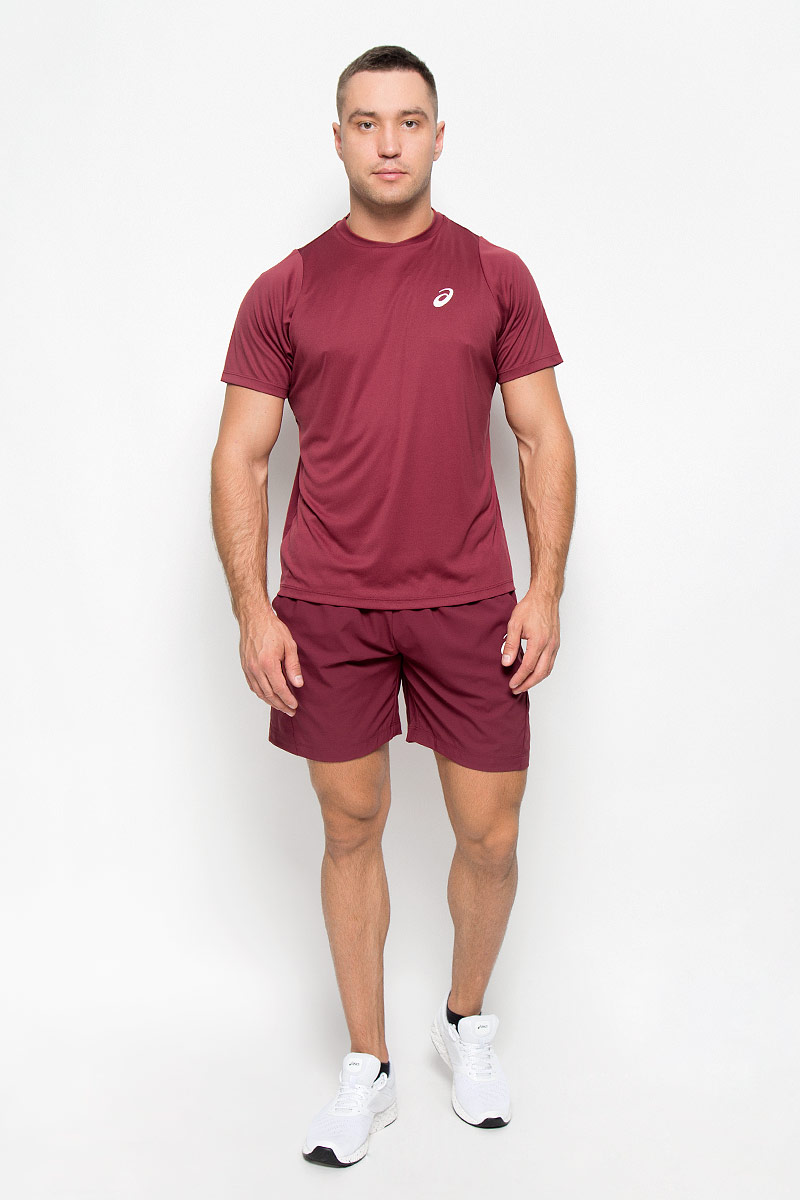 Шорты130238-8052 Шорты130238-8052Мужские шорты для тенниса Asics Club Woven Short 7in - это незаменимый атрибут в гардеробе любого спортсмена. Стильные удобные шорты выполнены из высококачественного полиэстера, благодаря чему превосходно сидят, не стесняют движений и великолепно отводят влагу, оставляя тело сухим даже во время интенсивных тренировок. Сетчатая вставка сзади позволяет шортам обеспечивать необходимую циркуляцию воздуха. Модель дополнена широкой эластичной резинкой на талии. Объем пояса регулируется при помощи шнурка-кулиски. Шорты имеют два втачных кармана спереди. Устремляясь за очередным укороченным ударом и высоким мячом, используйте всю силу ног, а легкие шорты помогут вам в этом: они подарят комфорт и полную свободу движений. Эти модные шорты послужат отличным дополнением к вашему спортивному гардеробу. В них вы всегда будете чувствовать себя уверенно и комфортно.