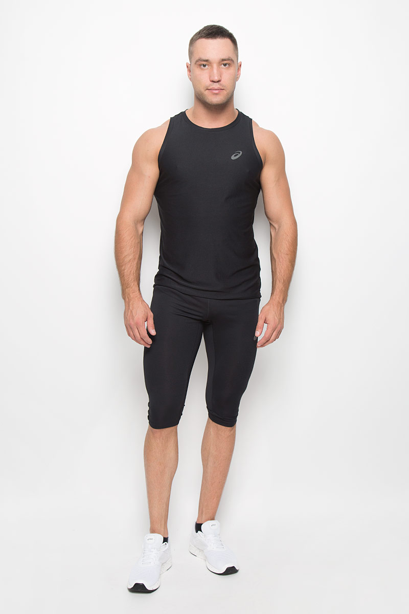 Майка134082-0480 Майка134082-0480Стильная мужская майка для бега Asics Singlet, выполненная из высококачественного полиэстера с применением технологии Motion Dry, обладает высокой воздухопроницаемостью, а также превосходно отводит влагу от тела, оставляя кожу сухой даже во время интенсивных тренировок. Такая майка великолепно подойдет как для повседневной носки, так и для спортивных занятий. Комфортные плоские швы исключают риск натирания и раздражения. Модель с круглым вырезом горловины - идеальный вариант для создания модного спортивного образа. Майка дополнена светоотражающими элементами. Такая майка идеально подойдет для занятий спортом, бега и фитнеса. В ней вы всегда будете чувствовать себя уверенно и комфортно.