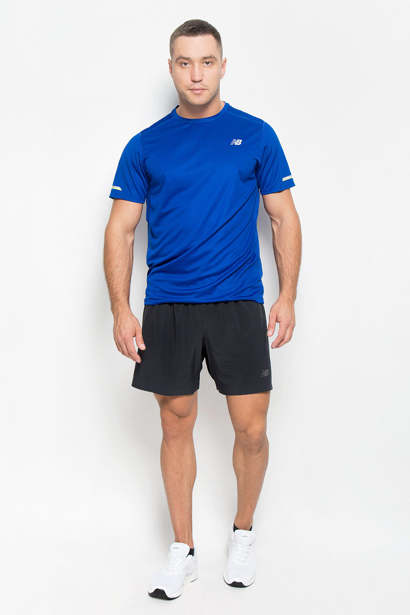 ШортыMS53053/BK ШортыMS53053/BKЭти универсальные шорты New Balance вобрали в себя все последние технологии: они дарят неограниченную свободу движений и легкую мышечную поддержку. Они выполнены из 100% полиэстера, удобно сидят и превосходно отводят влагу от тела, оставляя кожу сухой. Модель оснащена широкой эластичной резинкой на поясе. Шорты сбоку дополнены кармашком на застежке-молнии и перфорацией для лучшей воздухопроницаемости. На передней части предусмотрен светоотражающий логотип . Эти стильные шорты идеально подойдут для фитнеса и других спортивных упражнений. В них вы всегда будете чувствовать себя уверенно и комфортно.