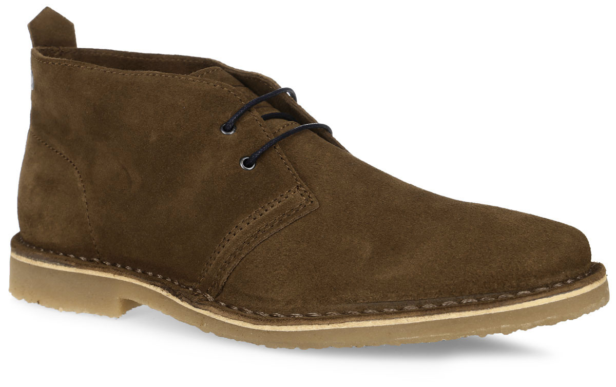 Ботинки12110711_Cognac Ботинки12110711_CognacСтильные мужские ботинки от Jack & Jones займут достойное место в вашем гардеробе. Модель выполнена из натуральной замши и оформлена вдоль ранта крупной прострочкой, на язычке - фирменным тиснением. Классическая шнуровка обеспечивает надежную фиксацию обуви на ноге. Внутренняя поверхность из натуральной замши и стелька из материала ЭВА с текстильной поверхностью комфортны при движении. Подошва с рифлением обеспечивает надежное сцепление с любой поверхностью. Модные ботинки займут достойное место в вашем гардеробе.