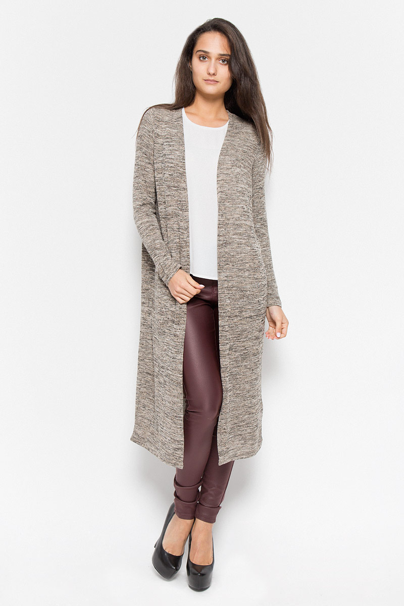 Кардиган10159463_Black Кардиган10159463_BlackКлассический женский кардиган Vero Moda будет гармонично смотреться в сочетании, как с джинсами, брюками, так и с юбками. Выполнен кардиган из высококачественной пряжи, мягкий и приятный на ощупь. В нем вы будете чувствовать себя уютно в прохладное время года.