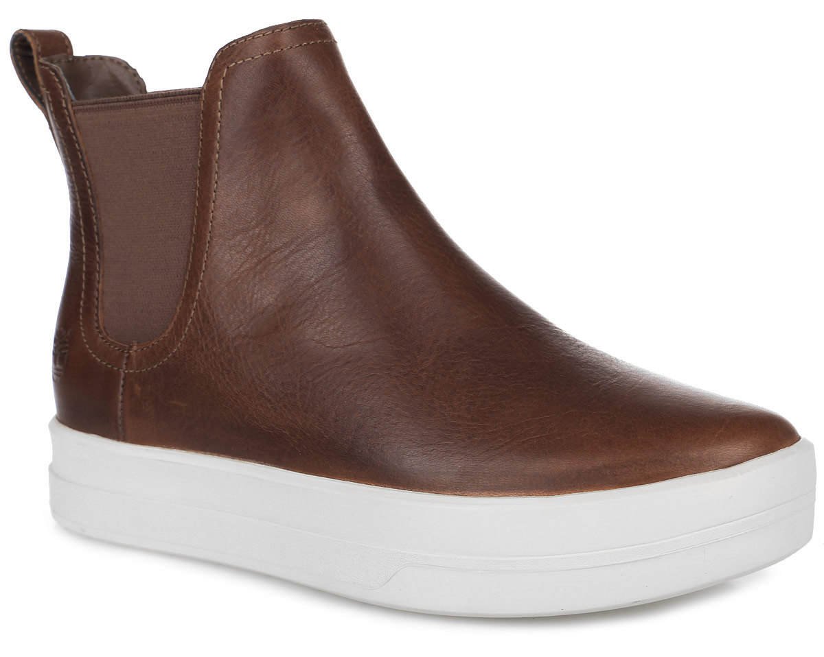 ЧелсиTBLA18S4W ЧелсиTBLA18S4WСтильные челси Timberland Mayliss Chelsea придутся вам по душе. Модель выполнена из натуральной высококачественной кожи. Боковые стороны оформлены вставками из эластичной резинки. Задник декорирован тиснением в виде фирменного логотипа. Внутренняя поверхность и стелька из текстиля обеспечат комфорт и уют вашим ногам. Подошва из прочного материала гарантирует длительную носку и сцепление с любой поверхностью. Модные челси сделают вас ярче и подчеркнут индивидуальность.