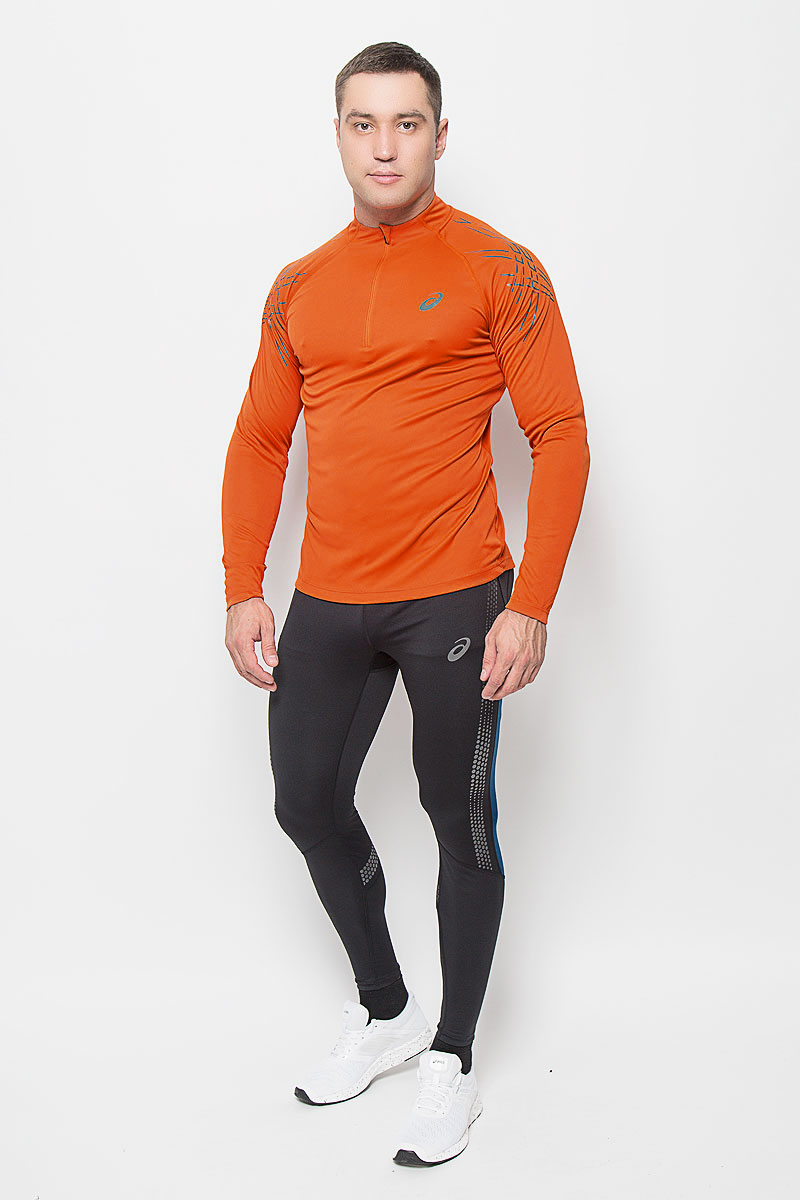Лонгслив134102-6002 Лонгслив134102-6002Мужская водолазка для бега Asics Stripe 1/2 Zip, выполненная из полиэстера, великолепно подойдет для занятий спортом в прохладные дни. Такой материал великолепно пропускает воздух, обеспечивая необходимую вентиляцию, приятен к телу и превосходно тянется, обеспечивая комфортную посадку по фигуре. Водолазка с длинными рукавами-реглан имеет удобные плоские швы. Воротник-стойка на застежке-молнии позволяет защитить шею от холода и ветра, а специальная вставка предотвращает натирание подбородка. Водолазка оформлена светоотражающим логотипом бренда спереди. Такая водолазка будет дарить вам комфорт в течение всего дня, в ней вы всегда будете чувствовать себя уверенно и уютно и непременно достигнете новых спортивных высот.