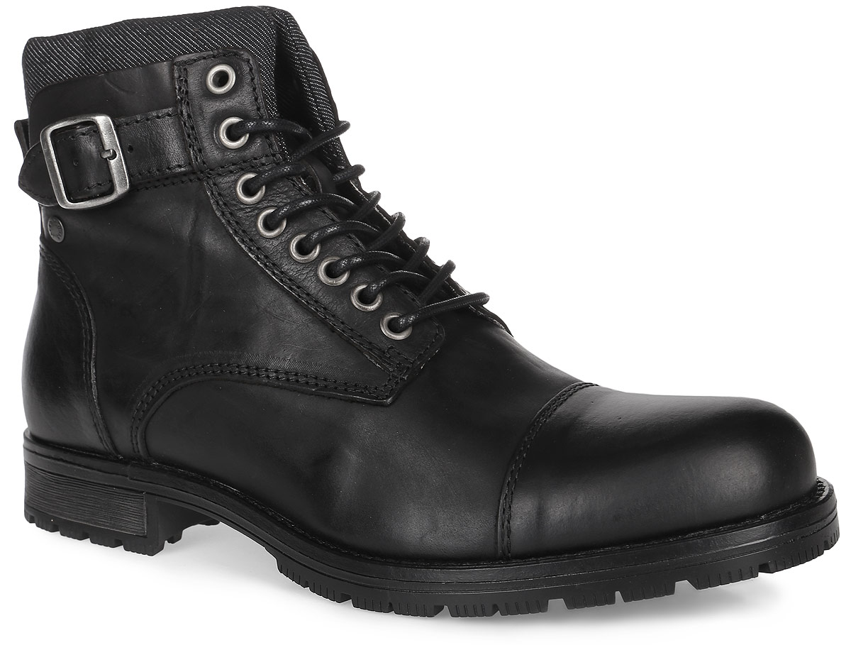 Ботинки12110600_Brown Stone Ботинки12110600_Brown StoneМужские ботинки от Jack & Jones выполнены из натуральной кожи со вставками из хлопка. Язычок оформлен фирменной нашивкой, на боковых сторонах расположены декоративные хлястики с металлическими пряжками. Обувь фиксируется на ноге при помощи классической шнуровки и застежки-молнии сбоку. Подкладка и стелька изготовлены из хлопка. Подошва из резины дополнена рифлением.