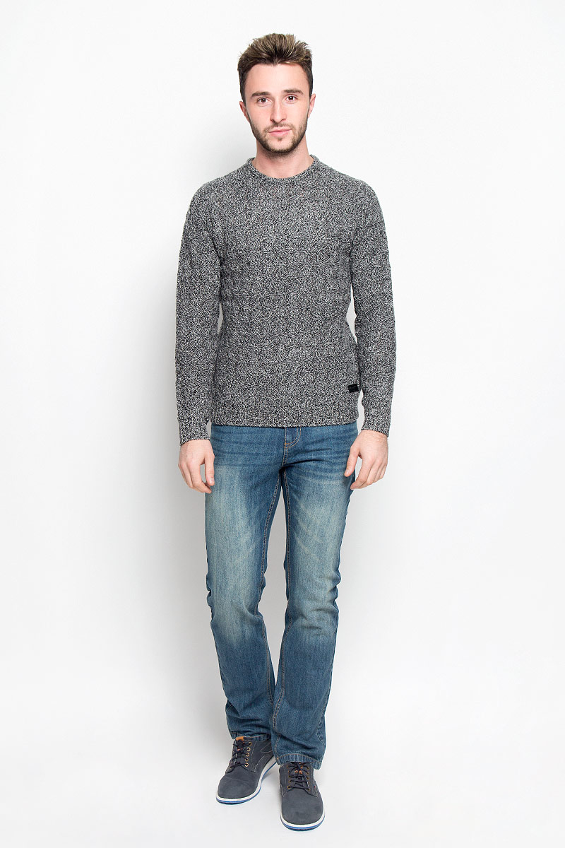 ДжемперW8571R201 ДжемперW8571R201Стильный мужской джемпер Wrangler, выполненный из высококачественной 100% шерсти, необычайно мягкий и приятный на ощупь, не сковывает движения, обеспечивая наибольший комфорт. Модель с круглым вырезом горловины и длинными рукавами идеально гармонирует с любыми предметами одежды и будет уместен и на отдых, и на работу. Низ изделия, горловина и манжеты связаны широкой резинкой, что предотвращает деформацию при носке. Изделие выполнено фирменной вязкой. Мягкий и уютный джемпер станет прекрасным дополнением вашего гардероба.