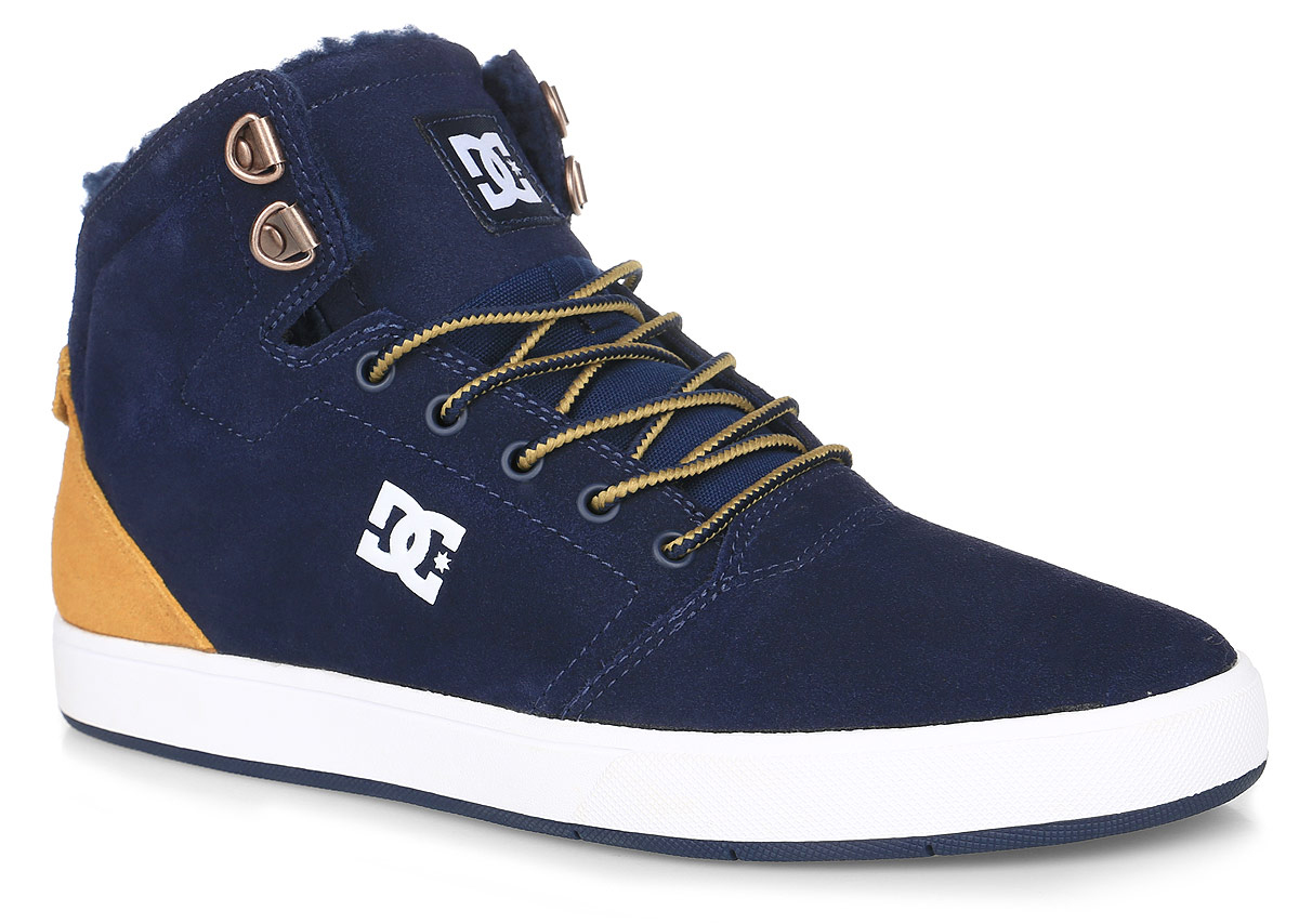 КедыADYS100116-NGL КедыADYS100116-NGLКеды от DC Shoes выполнены из натурального велюра и оформлены логотипом бренда. Задник оформлен логотипом фирмы и текстильной нашивкой. На ноге модель фиксируется с помощью шнурков. Внутренняя поверхность и стелька выполнены из искусственной шерсти, которая обеспечит тепло и уют. Подошва из высококачественной резины и дополнена протектором, который гарантирует отличное сцепление с любой поверхностью.