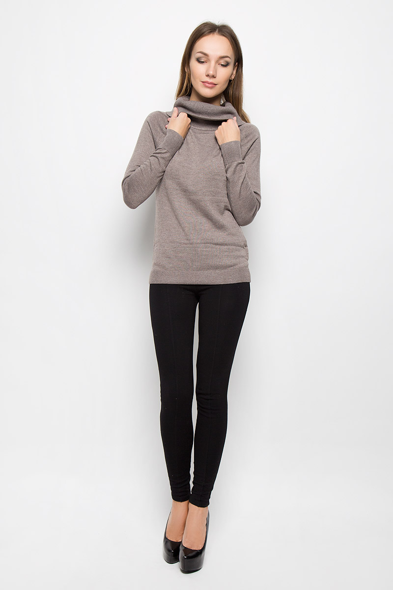 СвитерJR-114/1168-6445 СвитерJR-114/1168-6445Женский свитер Sela Casual изготовлен из мягкого и тактильно приятного материала. Изделие не стесняет движений, обладает высокими дышащими свойствами, обеспечивает комфорт при носке. Свитер с воротником-хомут и длинными рукавами-реглан имеет полуприлегающий силуэт. Воротник, манжеты и низ изделия связаны мелкой резинкой. Уютный свитер великолепно подойдет для создания образа в стиле Casual!