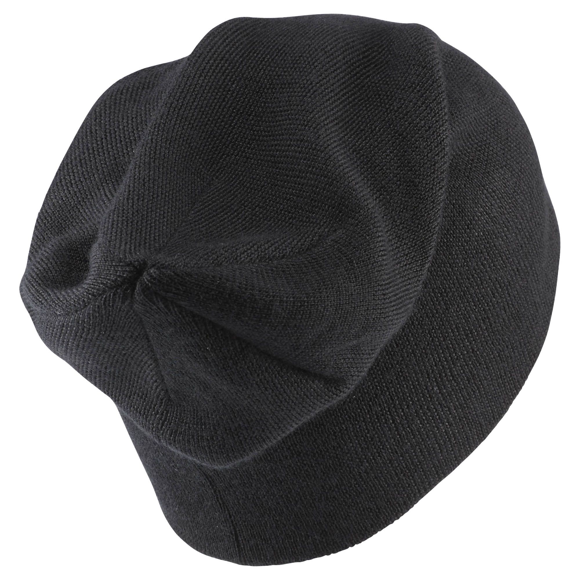 ШапкаAX9977 ШапкаAX9977Стильная шапка Reebok Classics Foundation Beanie выполнена из акрила с добавлением шерсти и с подкладкой из натурального хлопка. Шапка оформлена небольшой вышивкой с фирменным логотипом. Уважаемые клиенты! Размер, доступный для заказа, является обхватом головы.