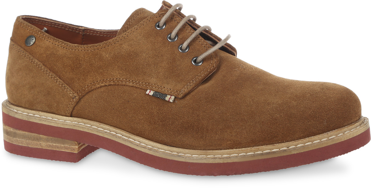 Полуботинки12110558_Cognac Полуботинки12110558_CognacПолуботинки от Jack & Jones выполнены из высококачественной замши. Подъем оформлен классической шнуровкой. Боковая сторона декорирована металлическим логотипом бренда. Подкладка и стелька изготовлены из текстиля. Подошва из прочной резины оснащена рифлением.