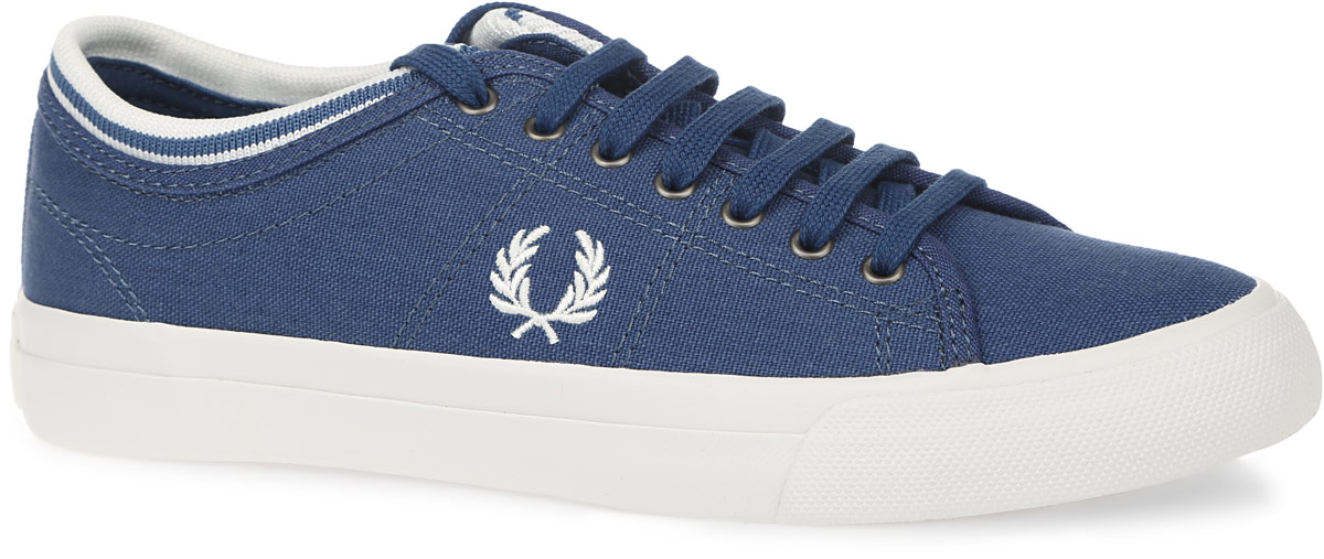 КедыB5210U-963 КедыB5210U-963Женские кеды Kendrick Tipped Cuff Canvas от Fred Perry выполнены из высококачественного канваса. Задник и боковая сторона декорированы фирменным логотипом бренда. Модель на классической шнуровке. Подкладка и стелька изготовлены из текстиля. Подошва из прочной резины оснащена рифлением.