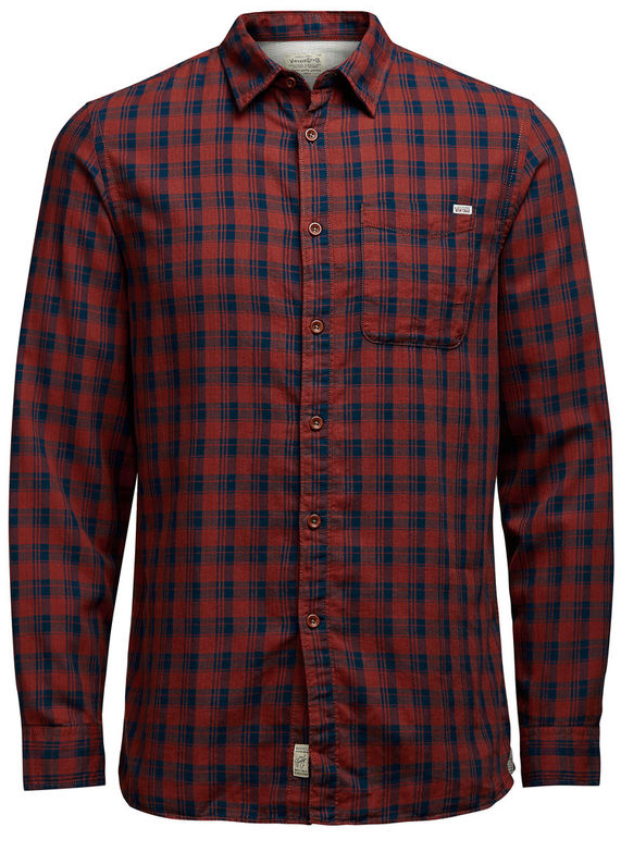 Рубашка12107981_Cloud Dancer Рубашка12107981_Cloud DancerМужская рубашка Jack & Jones выполнена из натурального хлопка. Рубашка с длинными рукавами и отложным воротником застегивается на пуговицы спереди. Манжеты рукавов также застегиваются на пуговицы. Рубашка оформлена принтом в клетку. На груди расположен накладной карман.