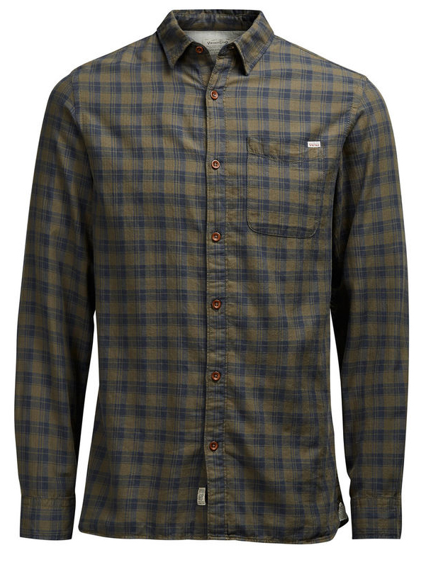 Рубашка12107981_Cloud Dancer Рубашка12107981_Cloud DancerМужская рубашка Jack & Jones выполнена из натурального хлопка. Рубашка с длинными рукавами и отложным воротником застегивается на пуговицы спереди. Манжеты рукавов также застегиваются на пуговицы. Рубашка оформлена принтом в клетку. На груди расположен накладной карман.