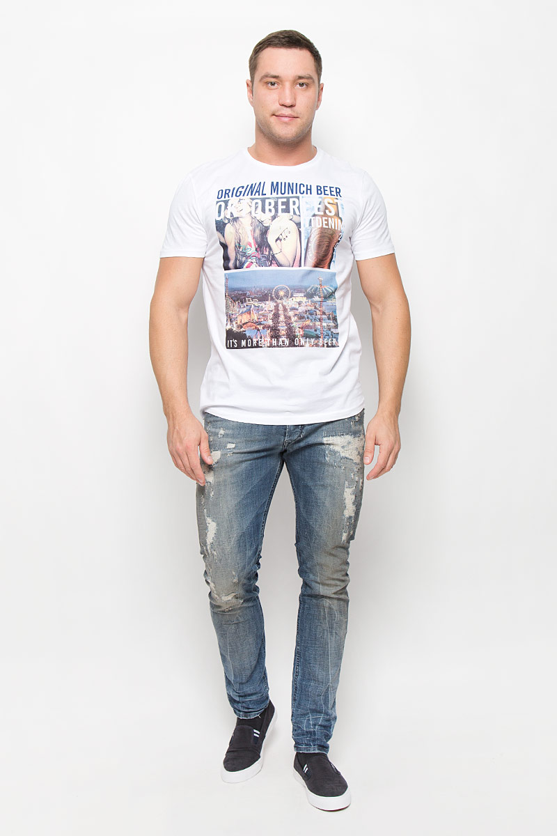 Футболка1035860.00.12_2000 Футболка1035860.00.12_2000Мужская футболка Tom Tailor Denim, изготовленная из натурального хлопка, очень мягкая, тактильно приятная, не сковывает движения и позволяет коже дышать. Футболка с круглым вырезом горловины и короткими рукавами оформлена спереди крупным принтом.