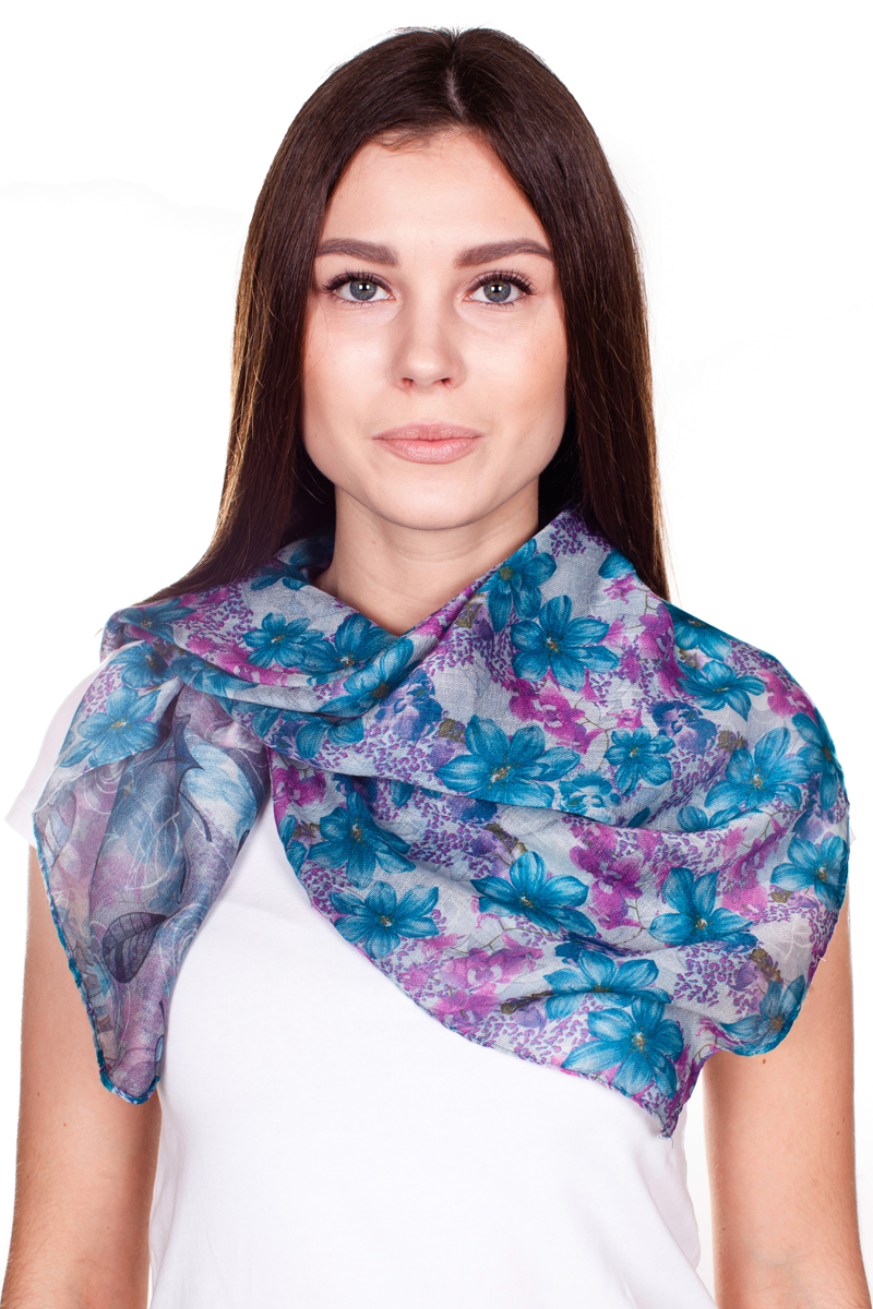 ПалантинYY-21682-32 ПалантинYY-21682-32Стильный женский палантин Sophie Ramage станет великолепным завершением любого наряда. Палантин изготовлен из 100% вискозы и оформлен нежным цветочным принтом. Изящный палантин поможет вам создать изысканный женственный образ, а также согреет в непогоду.