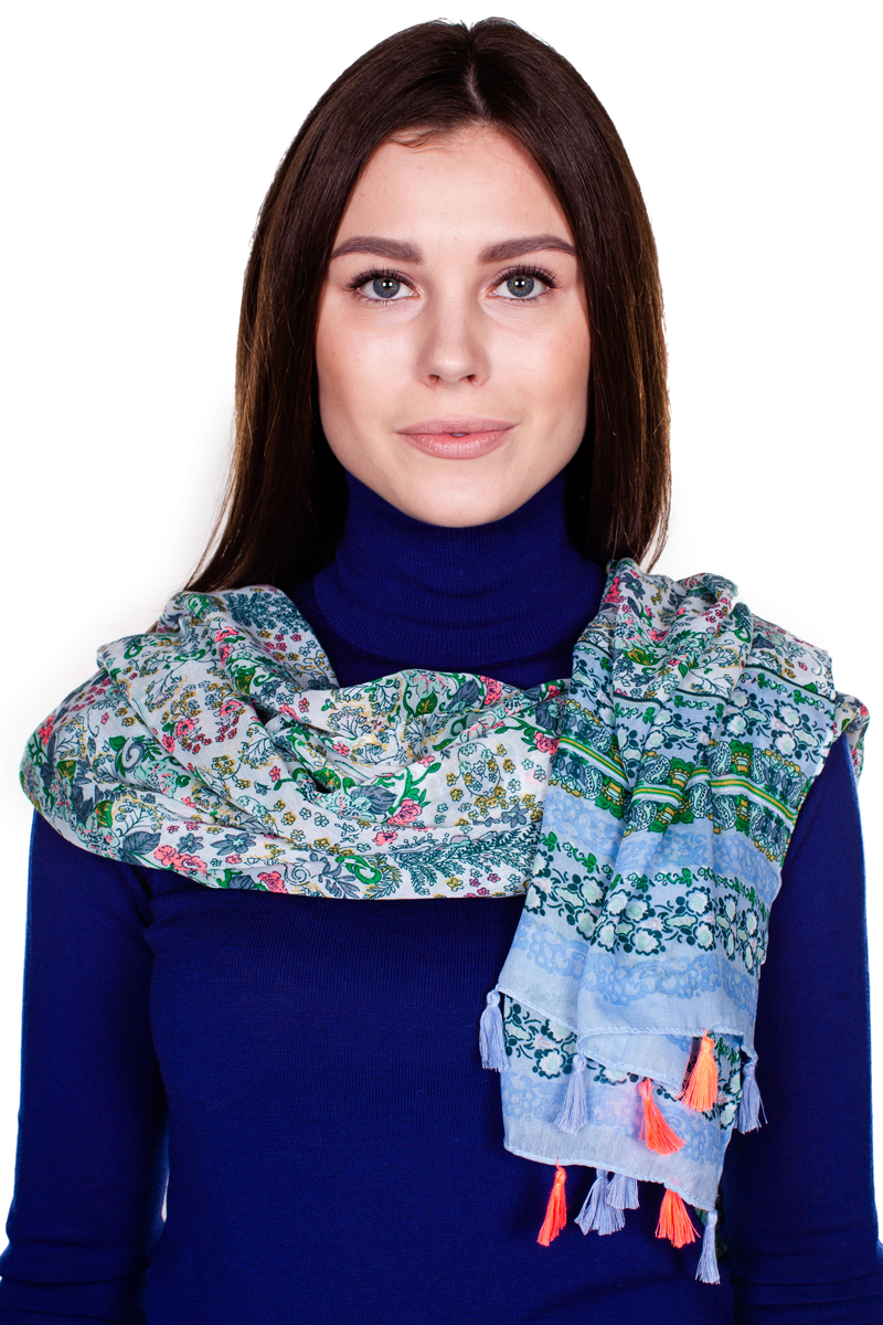 ПалантинYY-21644-14 ПалантинYY-21644-14Стильный женский палантин Sophie Ramage станет великолепным завершением любого наряда. Палантин изготовлен из модала с добавлением шелка и оформлен цветочным принтом. По краям модель дополнена кистями бахромы. Изящный палантин поможет вам создать изысканный женственный образ, а также согреет в непогоду.