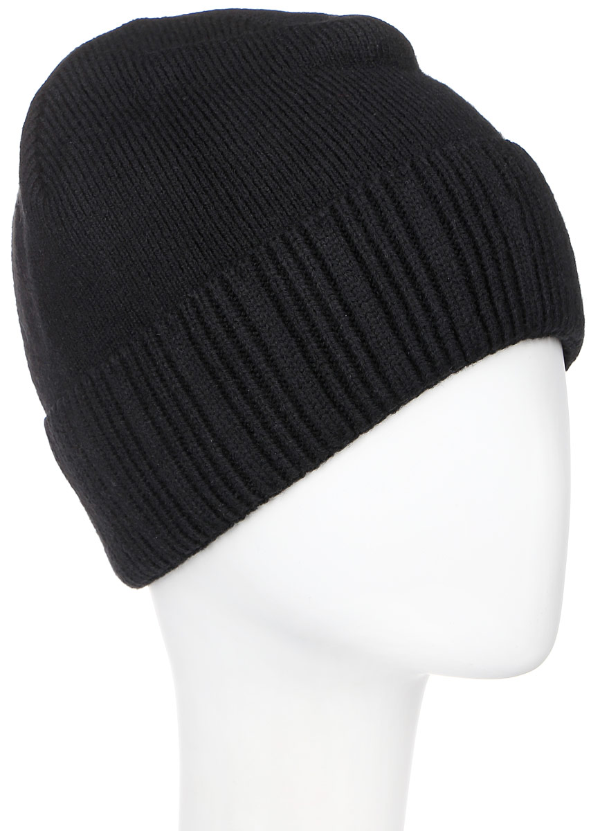 ШапкаMMH5825/2 ШапкаMMH5825/2Теплая мужская шапка Marhatter отлично дополнит ваш образ в холодную погоду. Сочетание шерсти и акрила максимально сохраняет тепло и обеспечивает удобную посадку, невероятную легкость и мягкость. Подкладка выполнена из мягкого флиса. Шапка двойная с отворотом, связанным резинкой, выполнена в лаконичном однотонном стиле. Спереди модель дополнена маленькой пластиной с названием бренда. Незаменимая вещь на прохладную погоду. Модель составит идеальный комплект с модной верхней одеждой, в ней вам будет уютно и тепло. Уважаемые клиенты! Размер, доступный для заказа, является обхватом головы.