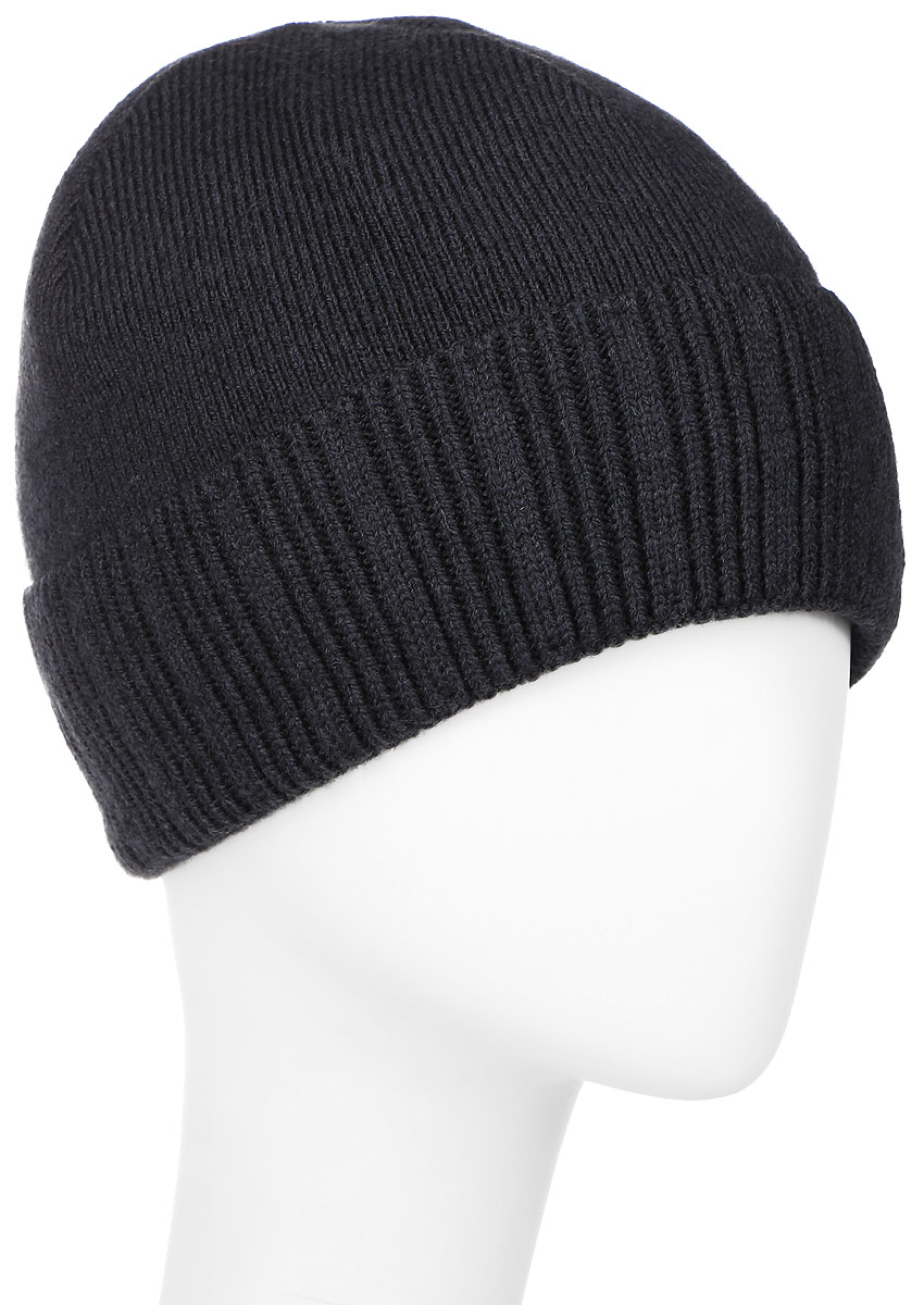 ШапкаMMH5825/2 ШапкаMMH5825/2Теплая мужская шапка Marhatter отлично дополнит ваш образ в холодную погоду. Сочетание шерсти и акрила максимально сохраняет тепло и обеспечивает удобную посадку, невероятную легкость и мягкость. Подкладка выполнена из мягкого флиса. Шапка двойная с отворотом, связанным резинкой, выполнена в лаконичном однотонном стиле. Спереди модель дополнена маленькой пластиной с названием бренда. Незаменимая вещь на прохладную погоду. Модель составит идеальный комплект с модной верхней одеждой, в ней вам будет уютно и тепло. Уважаемые клиенты! Размер, доступный для заказа, является обхватом головы.