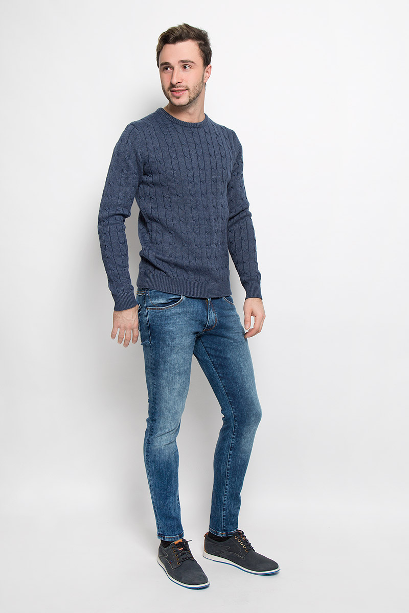 ДжемперW8567QD06 ДжемперW8567QD06Стильный мужской джемпер Wrangler, выполненный из высококачественного комбинированного материала, мягкий и приятный на ощупь, не сковывает движения и позволяет коже дышать, обеспечивая комфорт. Модель с круглым вырезом горловины и длинными рукавами. Низ изделия, край горловины и манжеты связаны эластичной резинкой, что предотвращает деформацию при носке. Уютный джемпер станет отличным дополнением к вашему гардеробу.