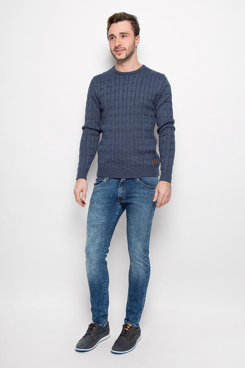ДжинсыW14XX783U ДжинсыW14XX783UСтильные мужские джинсы Wrangler высочайшего качества на каждый день, которые прекрасно сидят. Джинсы-скинни стандартной посадки изготовлены из плотного высококачественного материала. Застегиваются джинсы на пуговицу в поясе и ширинку на застежке-молнии, имеются шлевки для ремня. Спереди модель оформлены двумя втачными карманами и одним небольшим секретным кармашком, а сзади - двумя накладными карманами. Эти модные и в тоже время комфортные джинсы послужат отличным дополнением к вашему гардеробу. В них вы всегда будете чувствовать себя уютно и комфортно.
