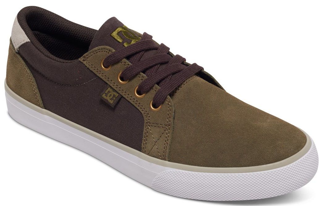 КедыADYS300108-OCH КедыADYS300108-OCHНизкие мужские кеды Council SD от DC Shoes выполнены из прочной замши. Модель имеет простой минималистичный нос, отверстия для шнуровки с металлической окантовкой, вулканизированную конструкцию для более чуткого контроля доски, износостойкую каучуковую подошву, фирменный рисунок протектора подошвы DC Pill Pattern. Кеды фиксируются на ноге при помощи классической шнуровки.