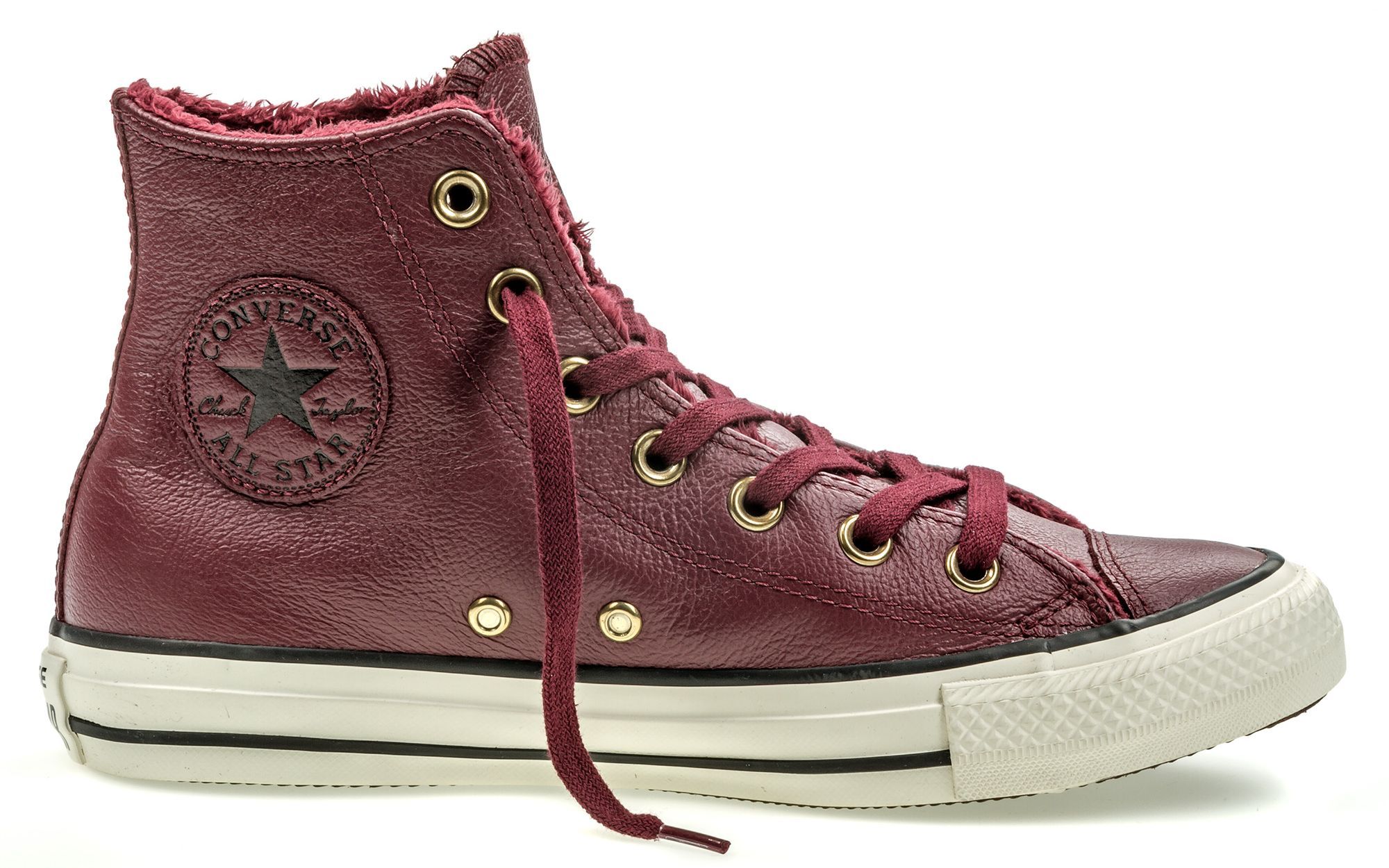 Кеды553365 Кеды553365Модные женские кеды Chuck Taylor All Star Winter Knit + Fur от Converse выполнены из натуральной кожи. Внутренняя поверхность и стелька из искусственного меха не дадут ногам замерзнуть. Шнуровка надежно зафиксирует модель на ноге. Подошва дополнена рифлением.